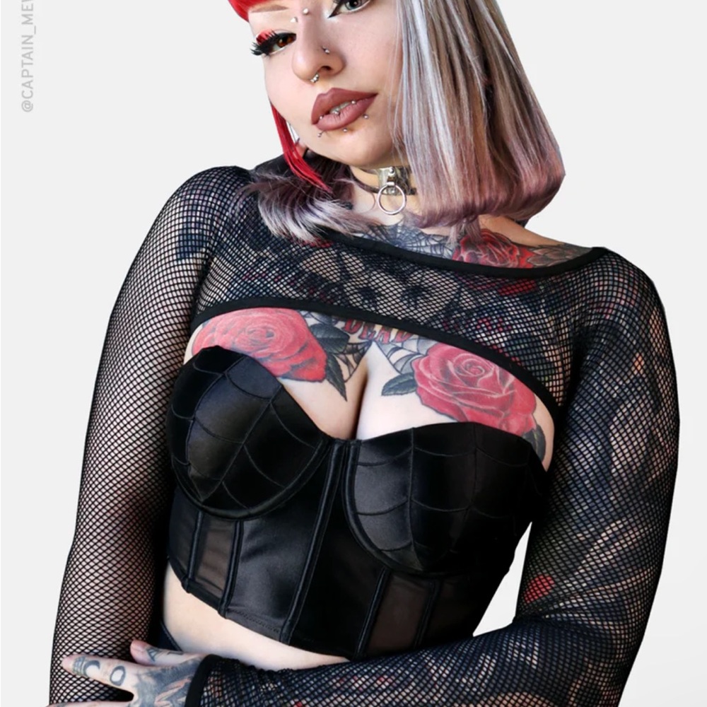 Forest Ink “Helena” super crop top